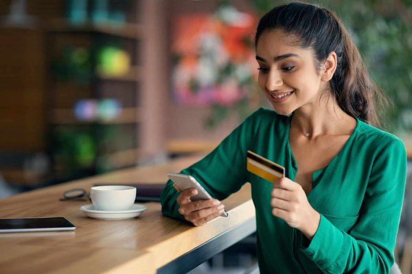 Opter pour la carte Veritas pour un moyen de paiement sans frais cachés